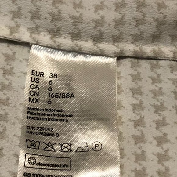 H&M Crepe Houndstooth Blouse Taupe Size 6 - Picture 5 of 8